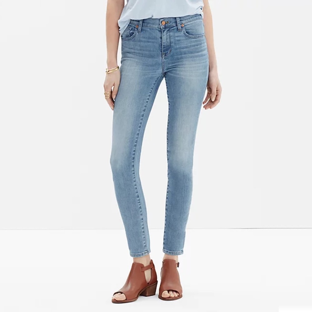 Madewell High Riser‎ Crop Jeans in Mazzy Wash